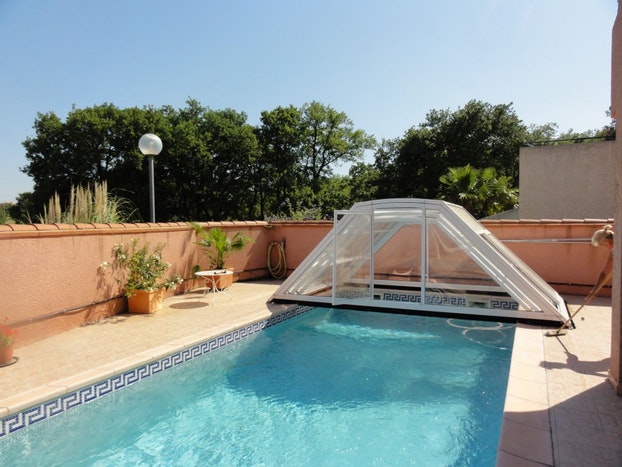 abri piscine 38
