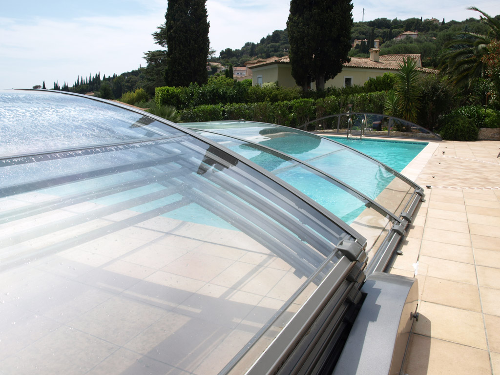 abri piscine bas motorise