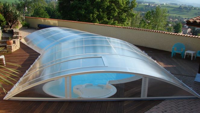 abri piscine forme libre
