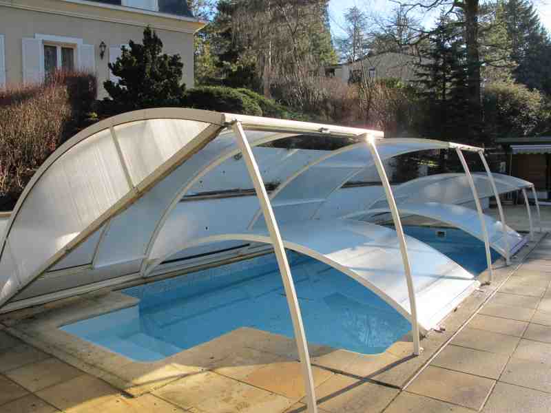 abri piscine gard