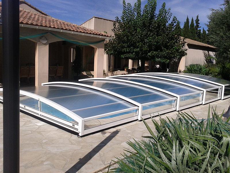 abri piscine gard