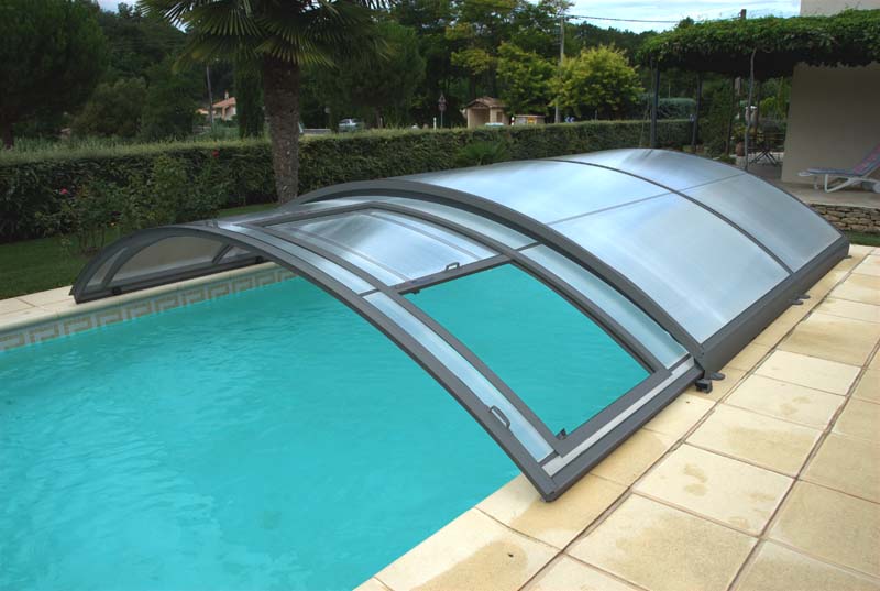 abri piscine semi coulissant