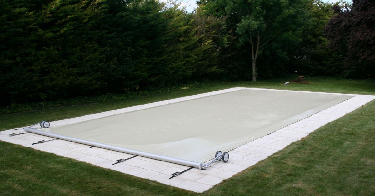 bache piscine acheloos