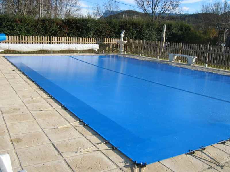 bache piscine ete 8x4