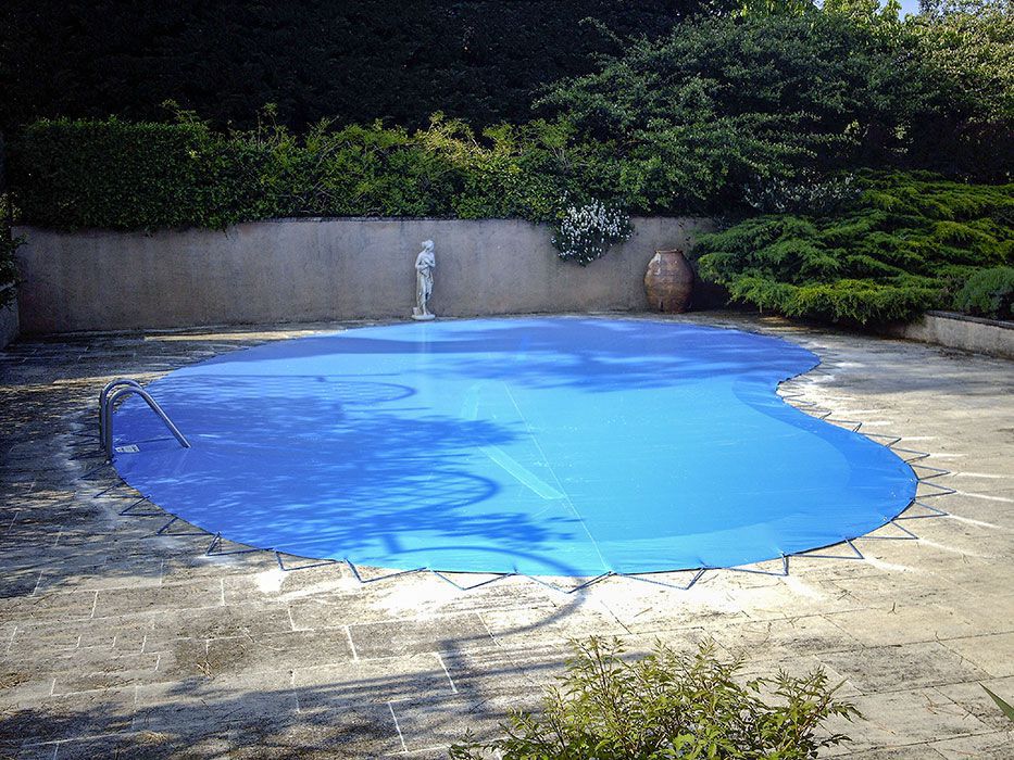bache piscine forme haricot