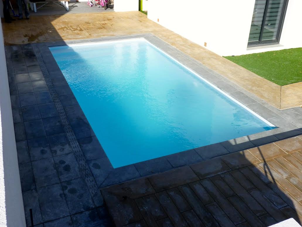 bache piscine gonflable rectangulaire