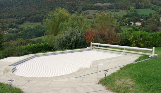 volet piscine avec escalier lateral