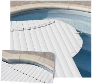 volet piscine avec escalier lateral