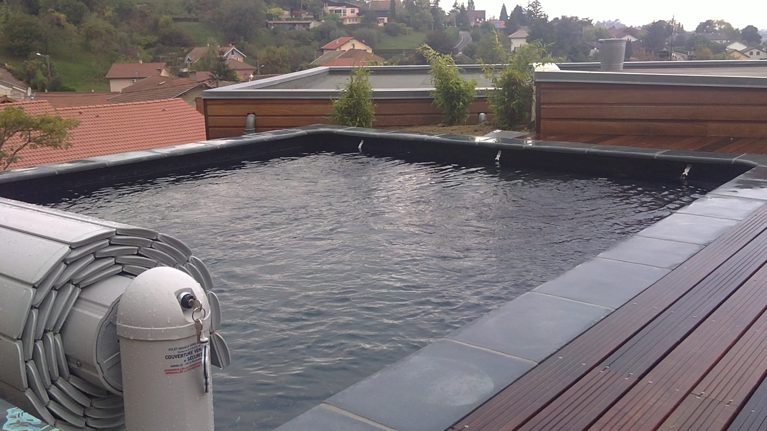 volet piscine gris