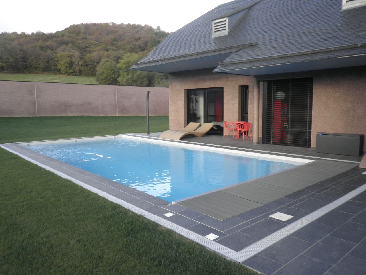 volet piscine gris